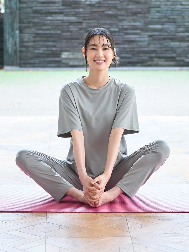 【AddElm】R2PLUSリカバリーウェア上下セット半袖Tシャツロングパンツニット素材360°ストレッチ吸水速乾UVカット通年