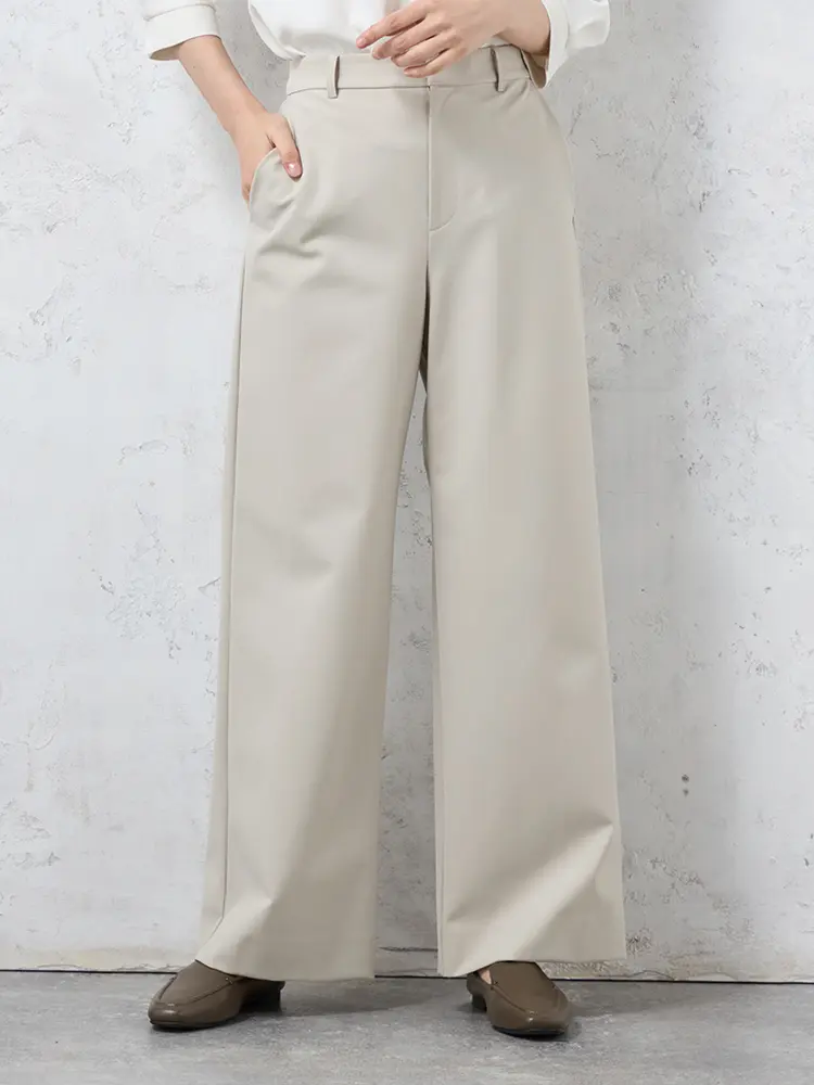 ベージュ 【INDIVI】キャリーマンツイル2WAYストレッチワイドパンツ